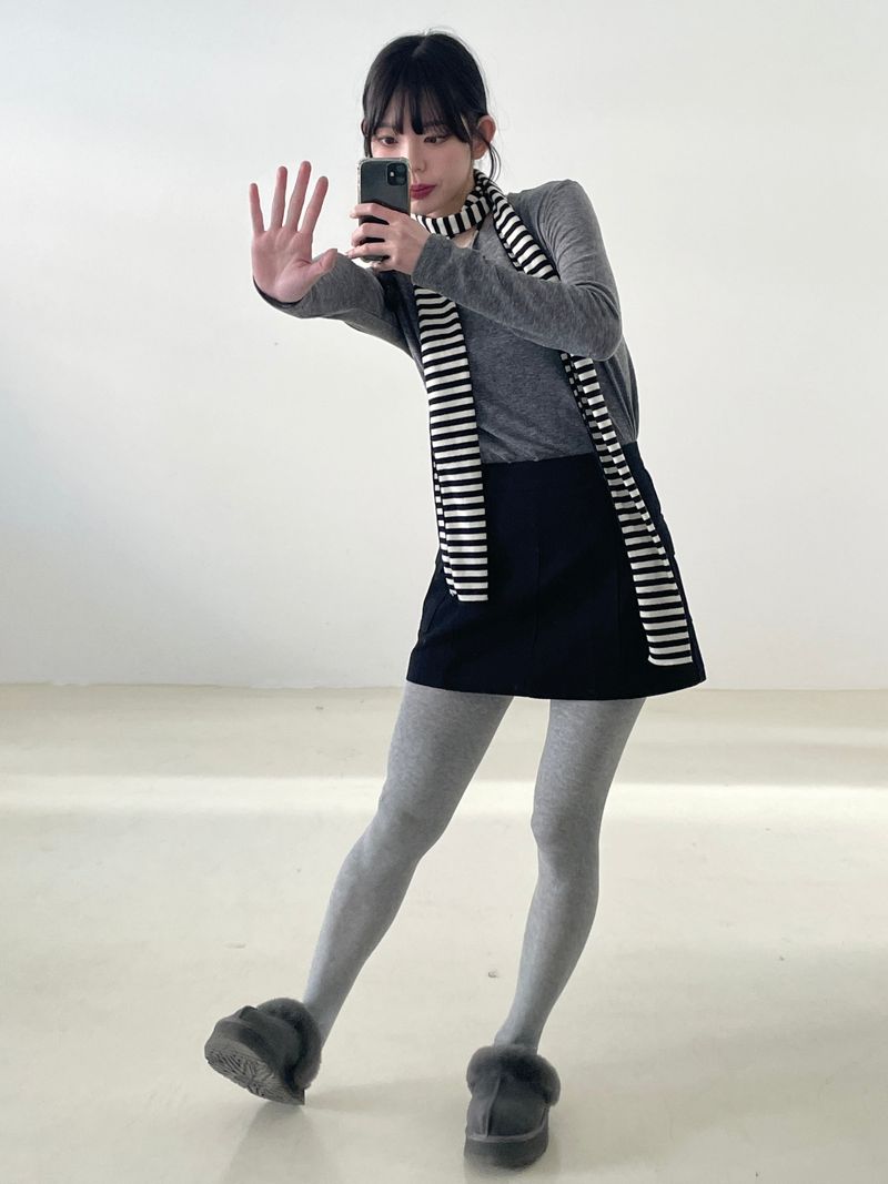 Y2K mini skirt
