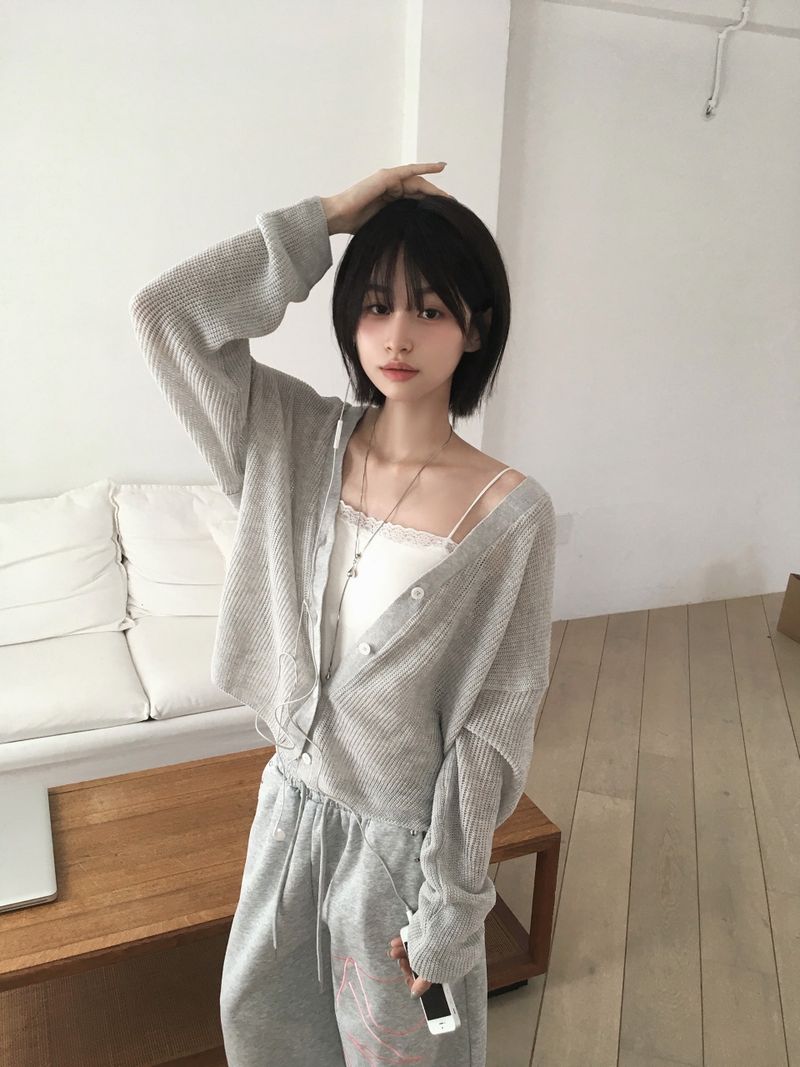 unbutty（アンバティ）の「フォーブ リネン ハッチ Vネック カーディガン（トップス）」