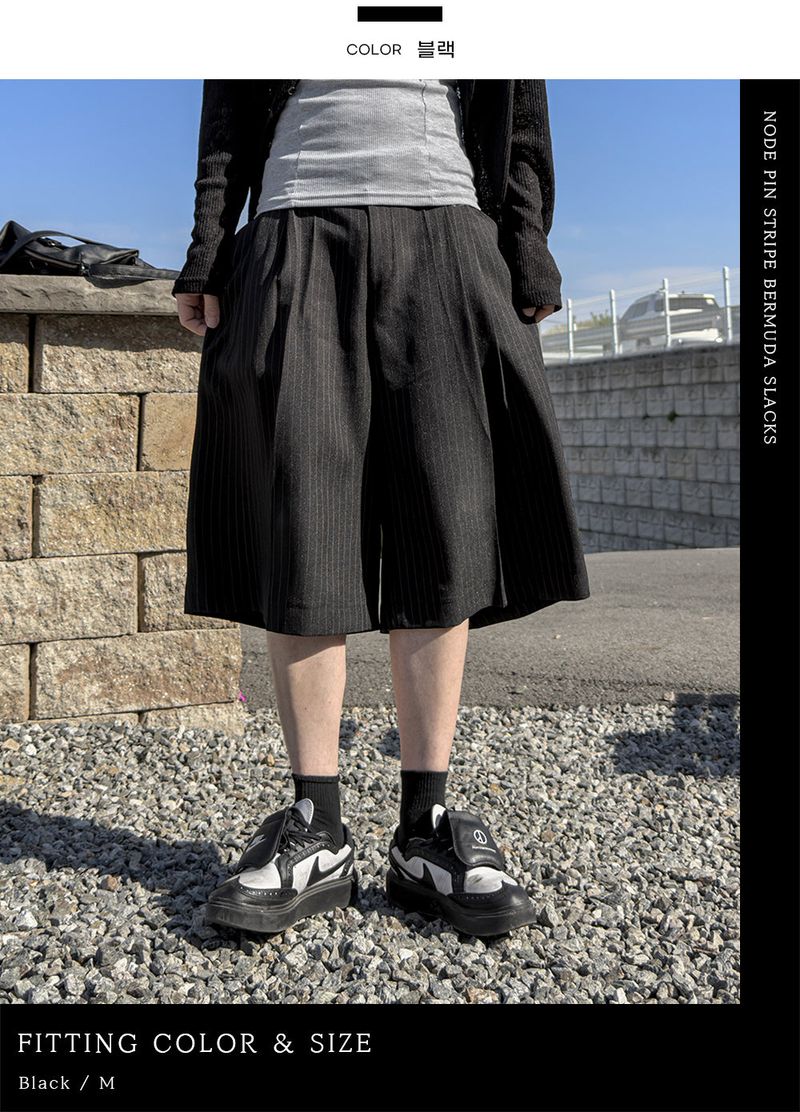 Node Pin Stripe Bermuda Slacks