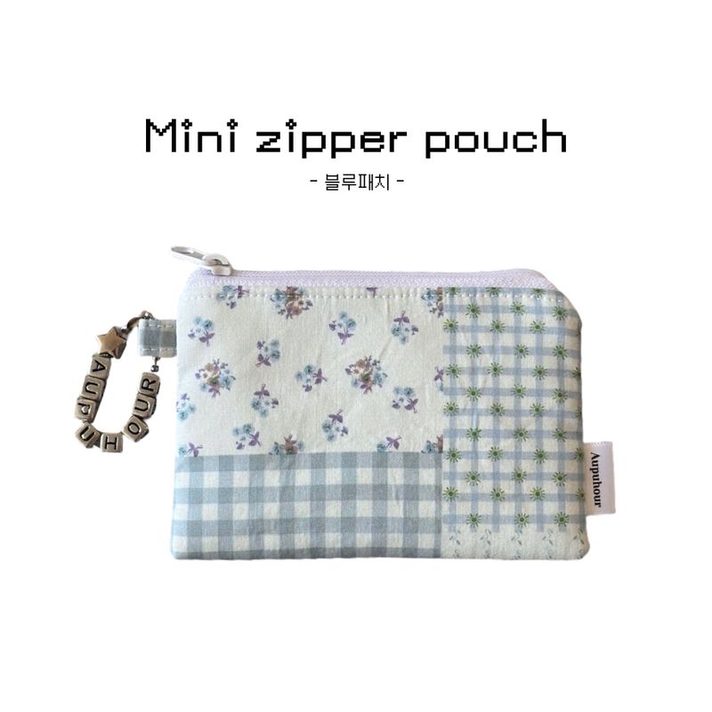 Aupuhour（アプアワー）の「BLUE PATCH - MINI ZIPPER POUCH（Smartphone Accessories）」