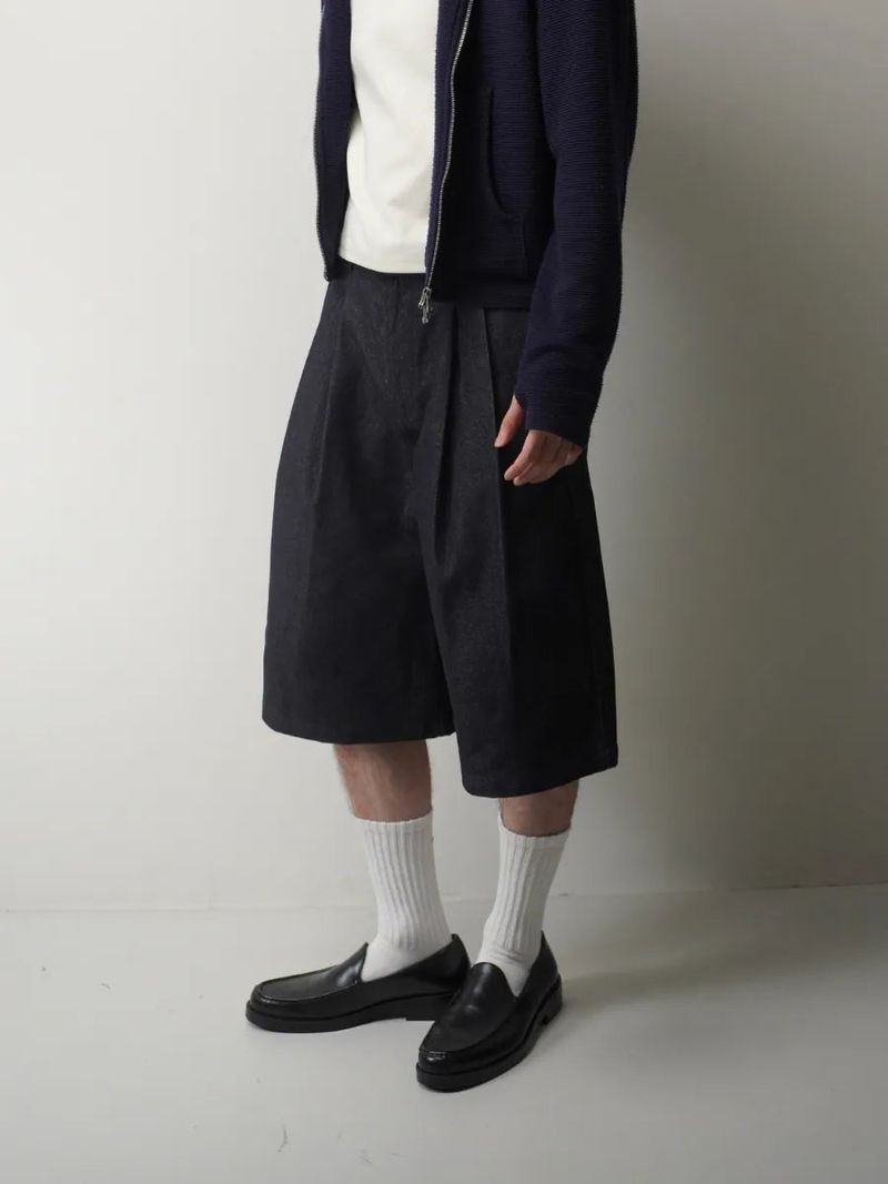 PT9 Pleated Cropped Raw Denim Shorts