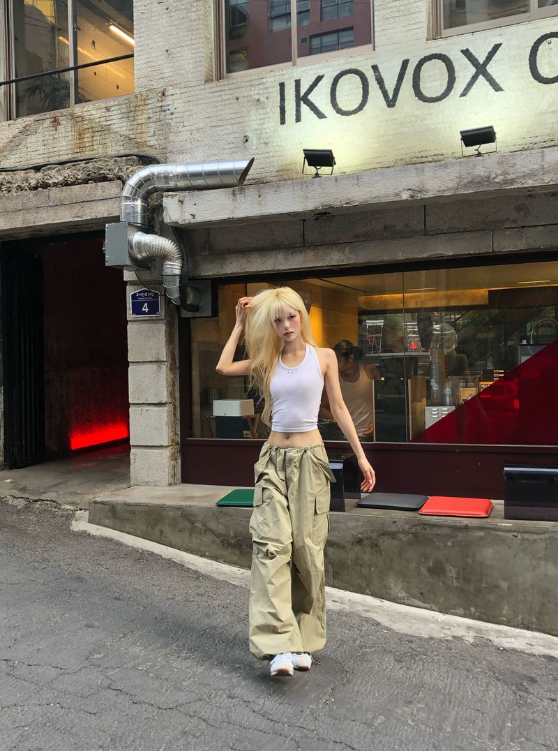 string low-rise cargo pants