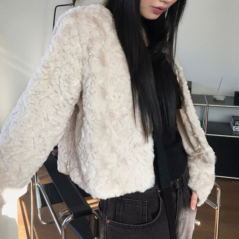 WONDER WONDER（ワンダーワンダー）の「Lilt round no-collar fur jacket（Jackets/Outerwear）」