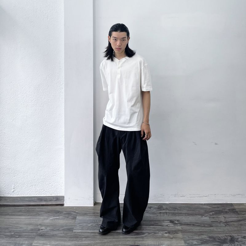 Curved Structure Wide Pants
