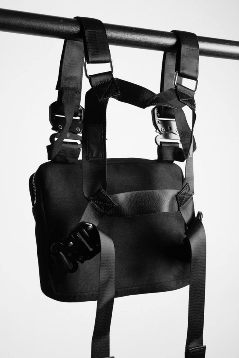 Chest bag