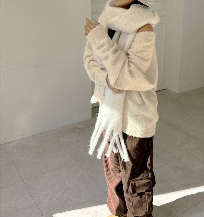 CCORTTI（コルッティ）の「FLUFFY🐑 アンゴラファービッグサイズヒートテックスカーフ - 2 COLOR（ファッション小物）」