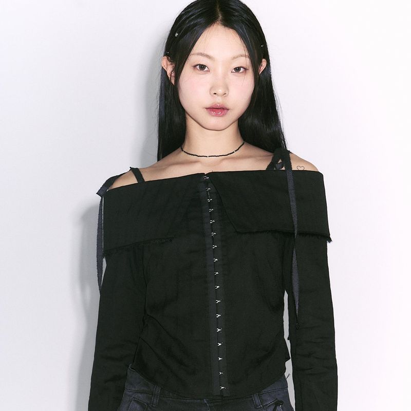  hook off shoulder blouse [black]