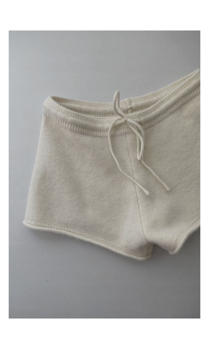 most knit shorts (3C)