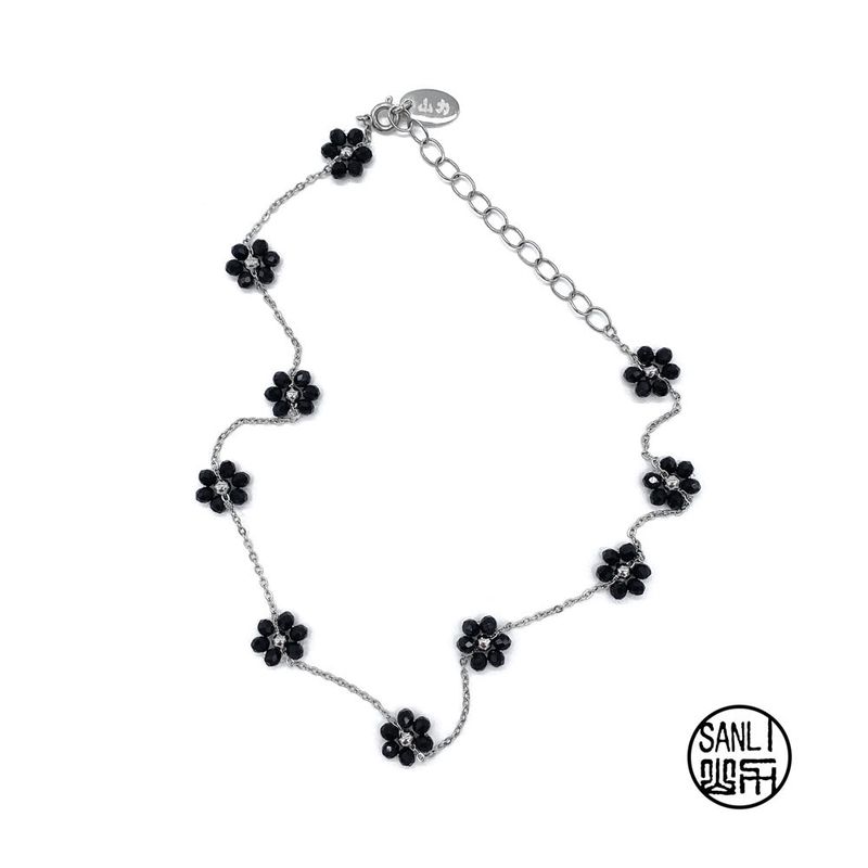 Bead flower choker
