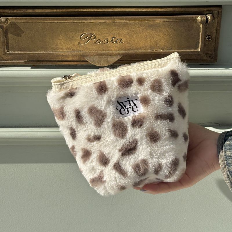 classic pouch_fur cow brown