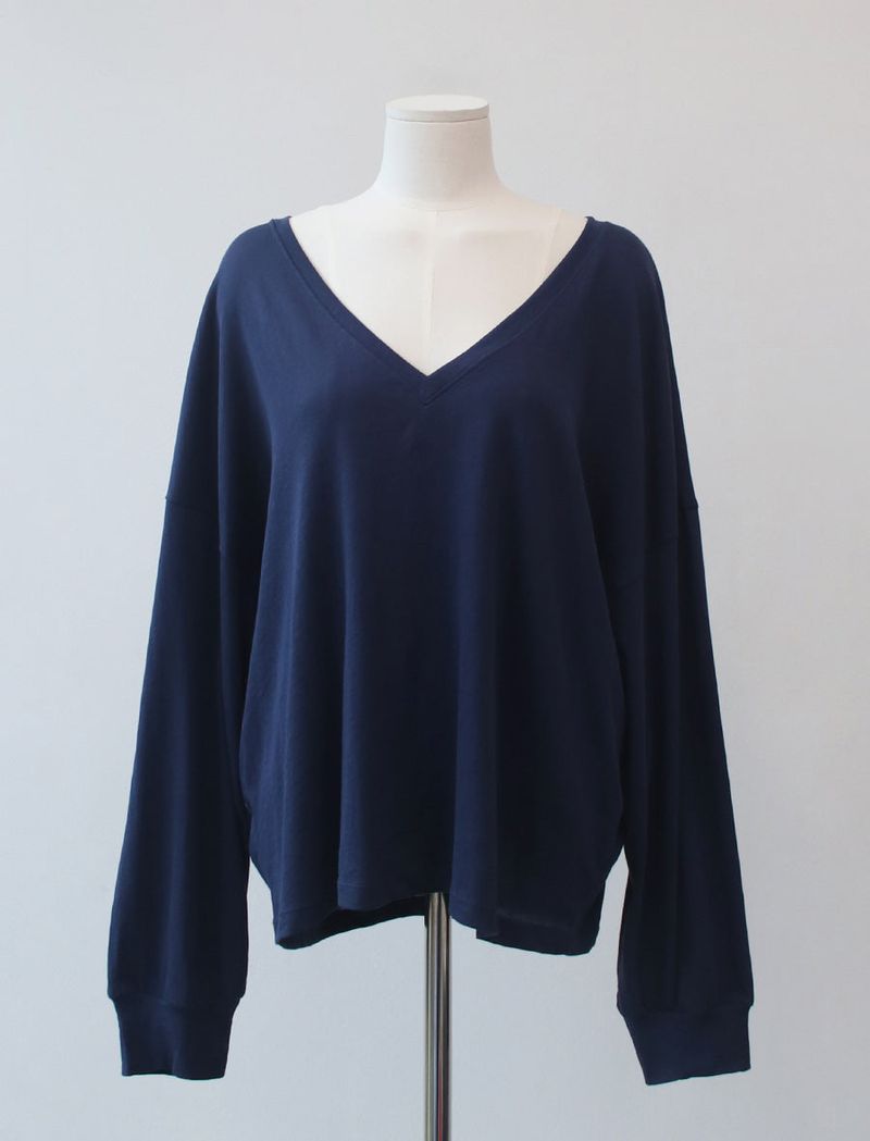 deep v neck loose T