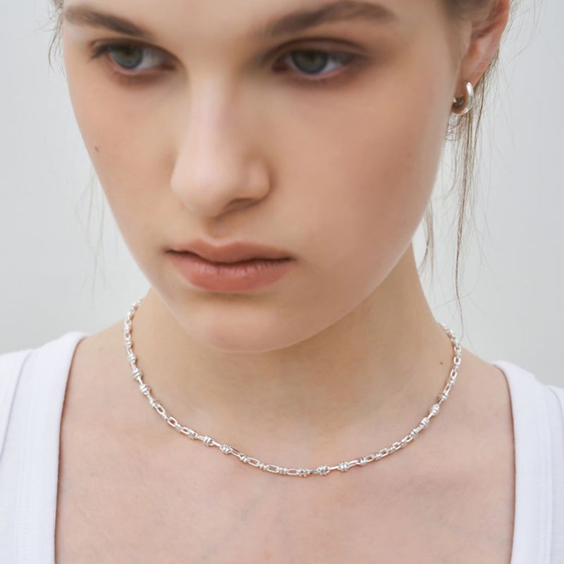 LAYERED KNOT NECKLACE (SILVER)