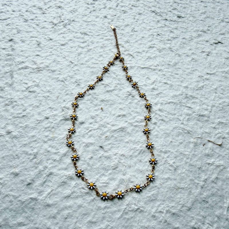 Daisy Chain Necklace
