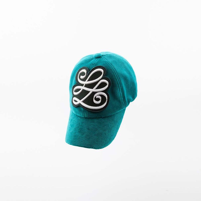 ETERNAL YOU(エタナールユー)の「Clef(Hats)」