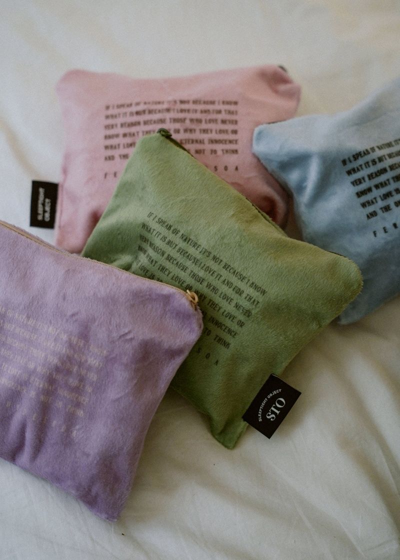 LNL pessoa pouch (4 color)