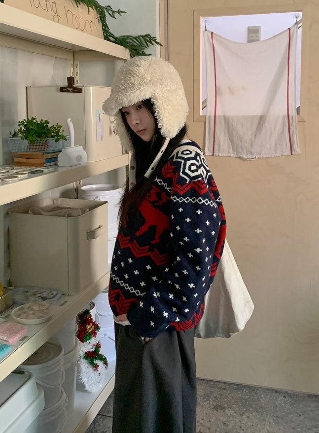 Hackat Round Over Nordic Knit