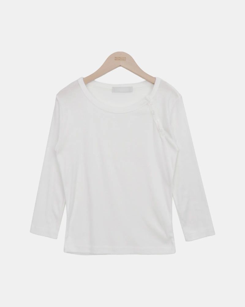Hena Diagonal Button 7-Sleeve T-Shirt