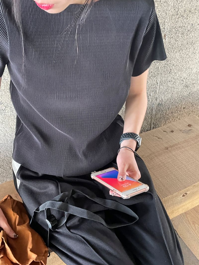 Pleats T-shirts