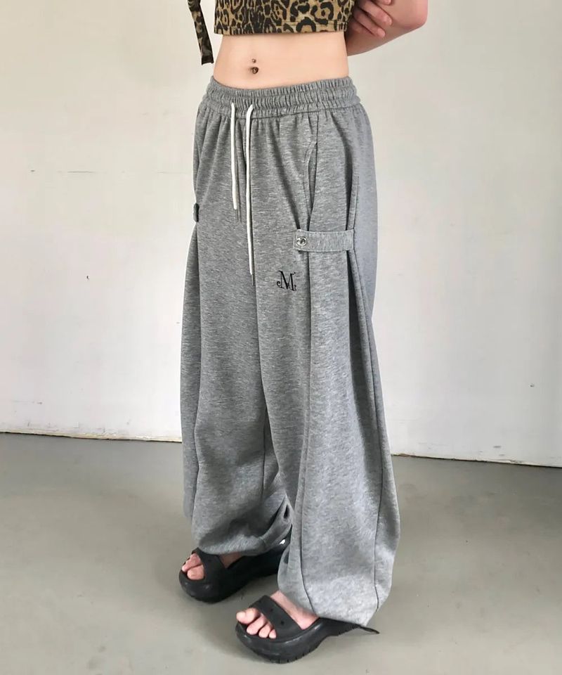 MUCENT（ムセント）の「ウィアサイドボタンスウェットパンツ ユニセックス (2COLOR)（パンツ）」