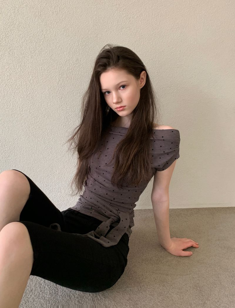 [ORIGINAL] Raise Dot One-Shoulder Wrap T-shirt