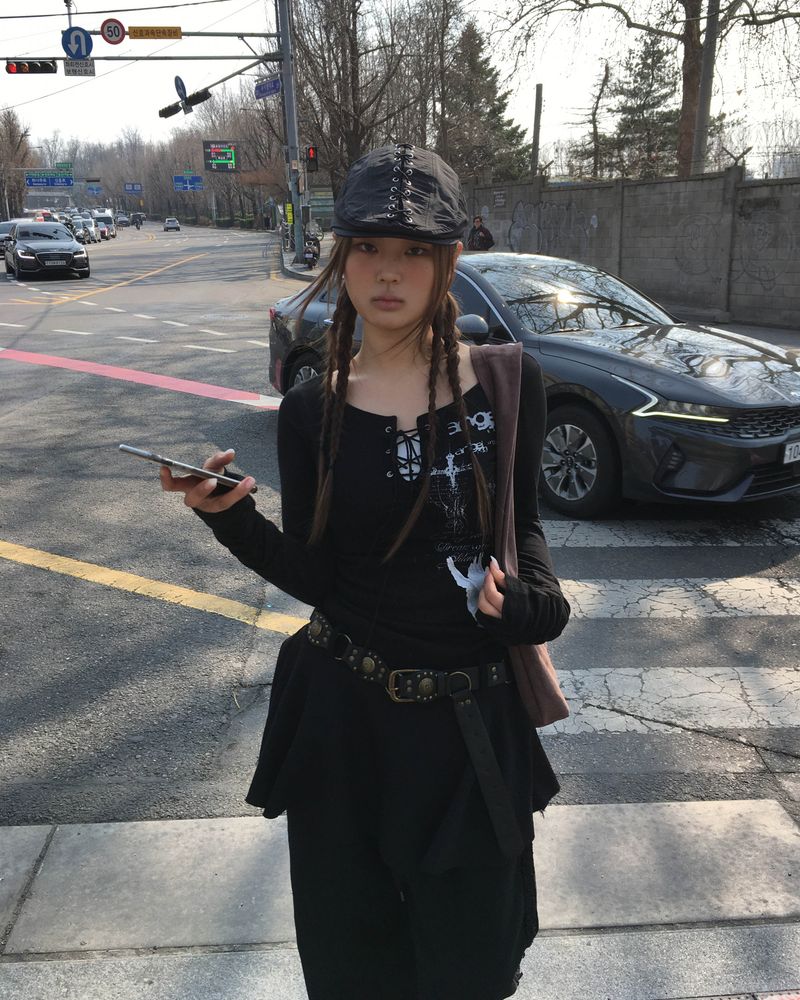 Strap hunting cap