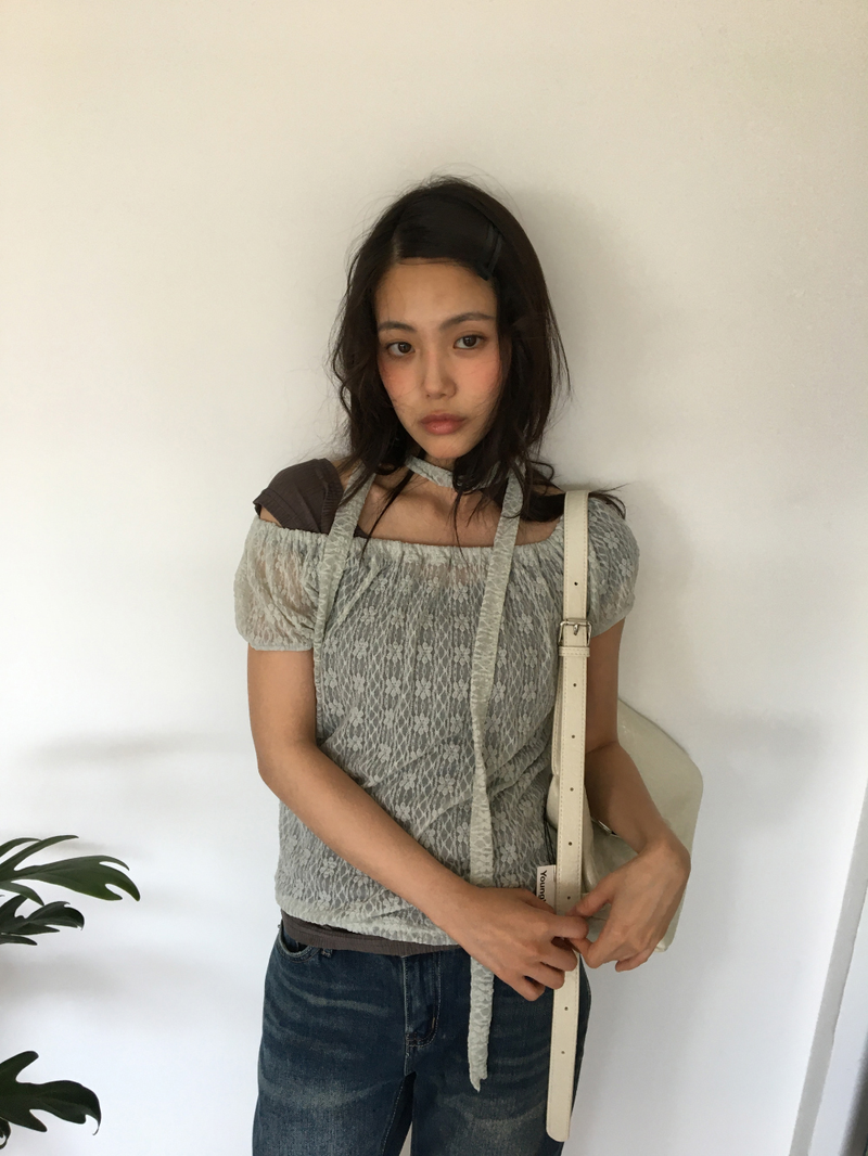 DUGGY(ダギー)の「Blossom Lace T-shirt + Scarf (4color)(Tops)」