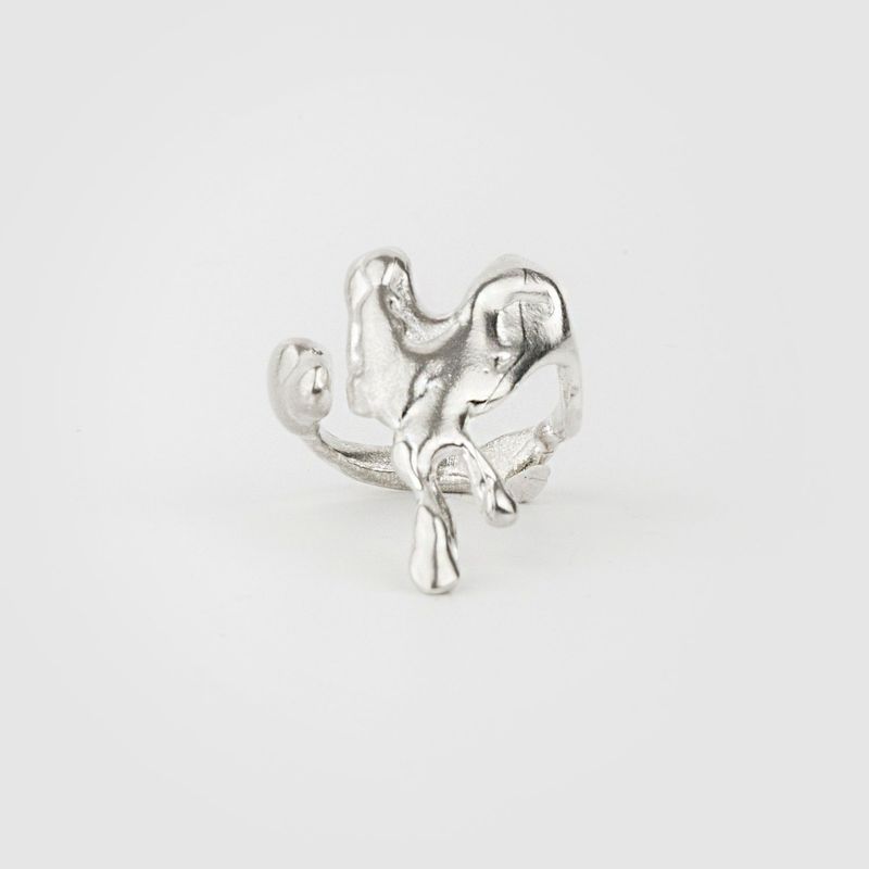 Melting Hearts Ring