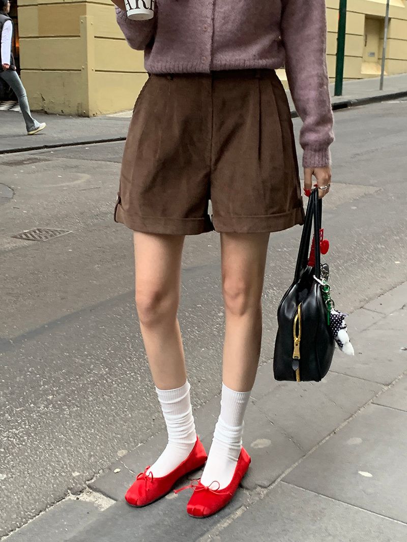 Dojo corduroy pintuck half pants