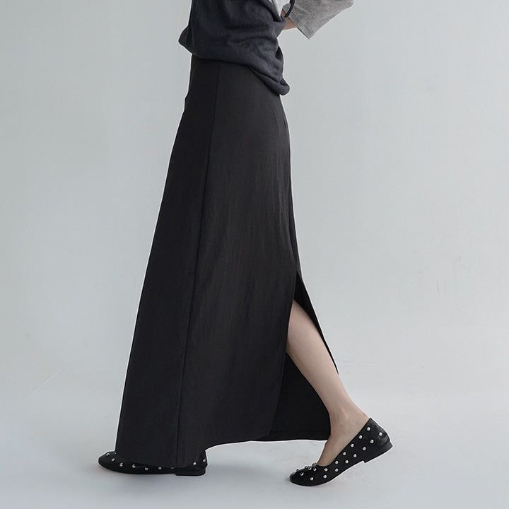 blitti（ブリッティ）の「[Rentein] H Line Nylon Slit Long Skirt -3color（Skirts）」