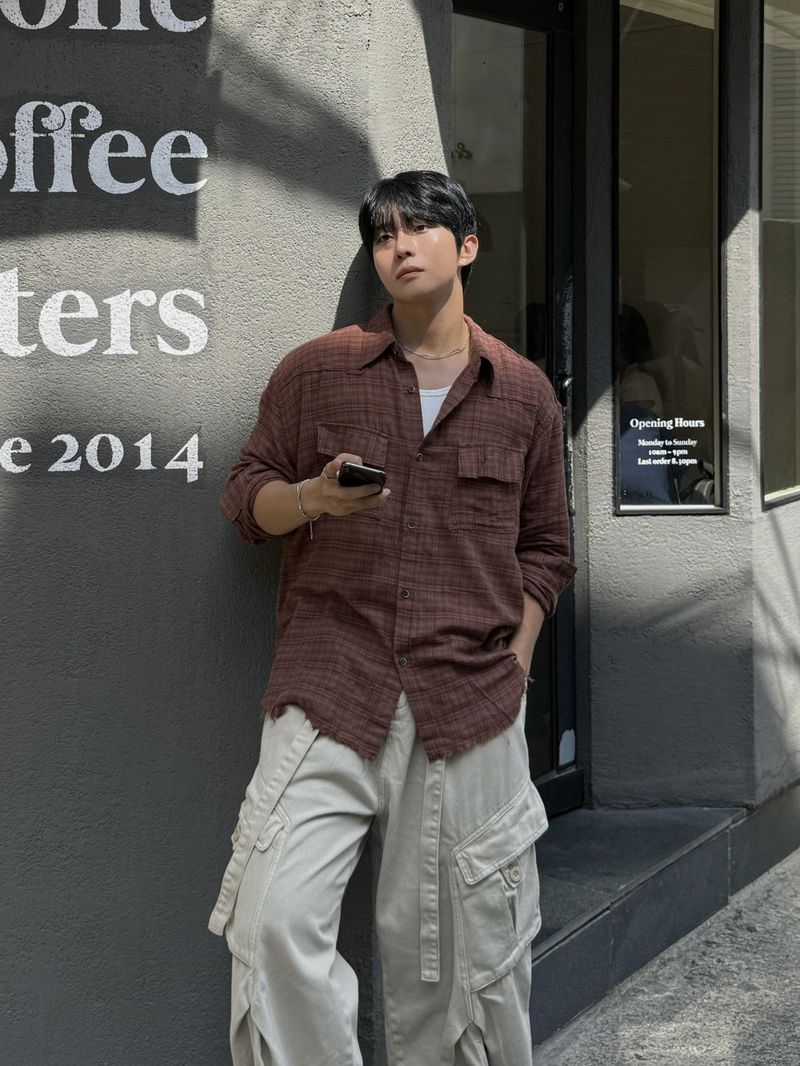 Belted cut line dying cargo pants