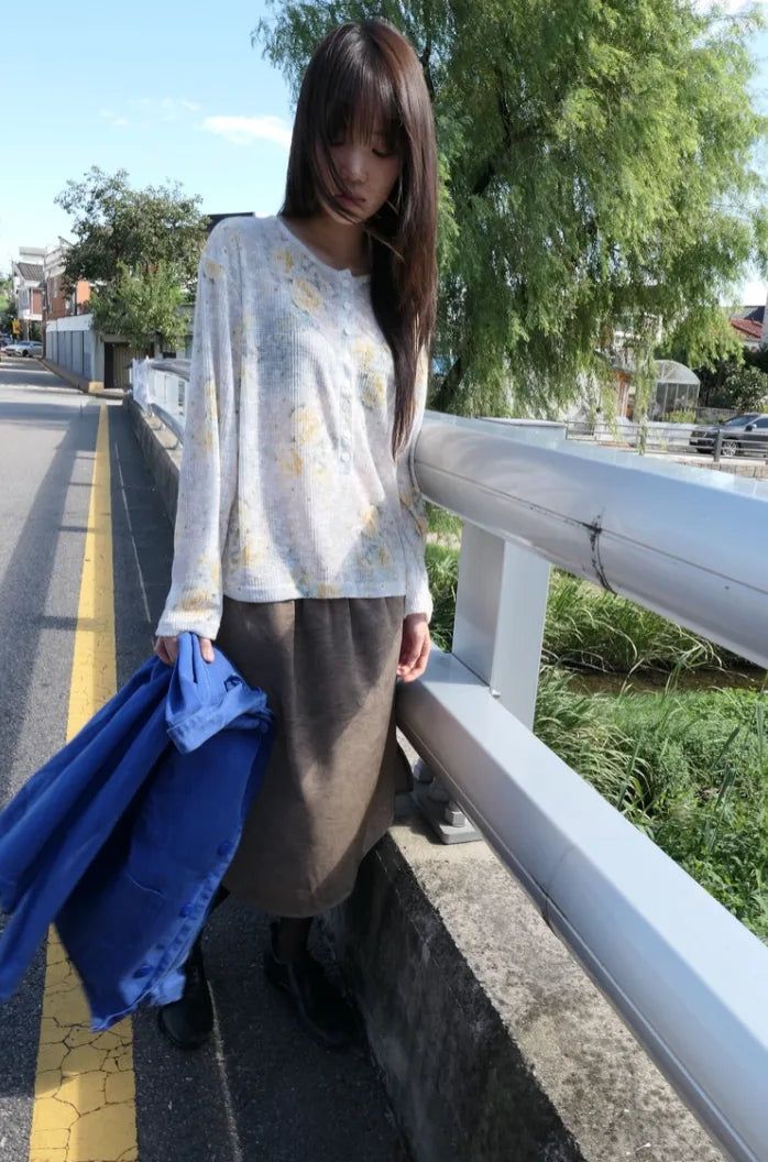 callhag（コールハグ）の「dove flower T (2c)（Tops）」