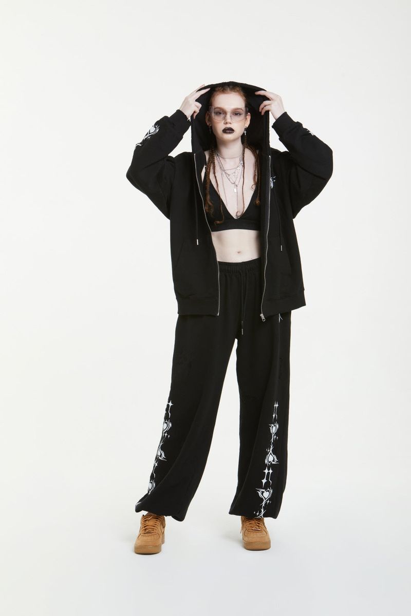 TRIVAL OVER HOODY