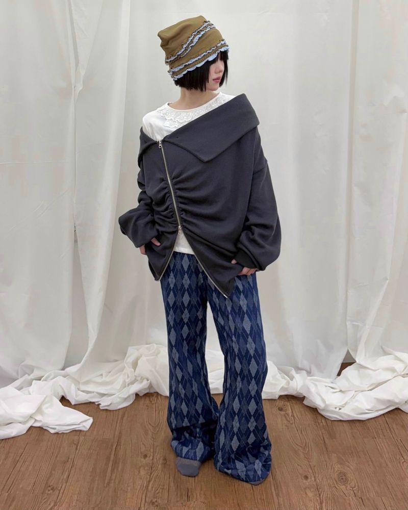Plush Diagonal  Zip Up (2colors)