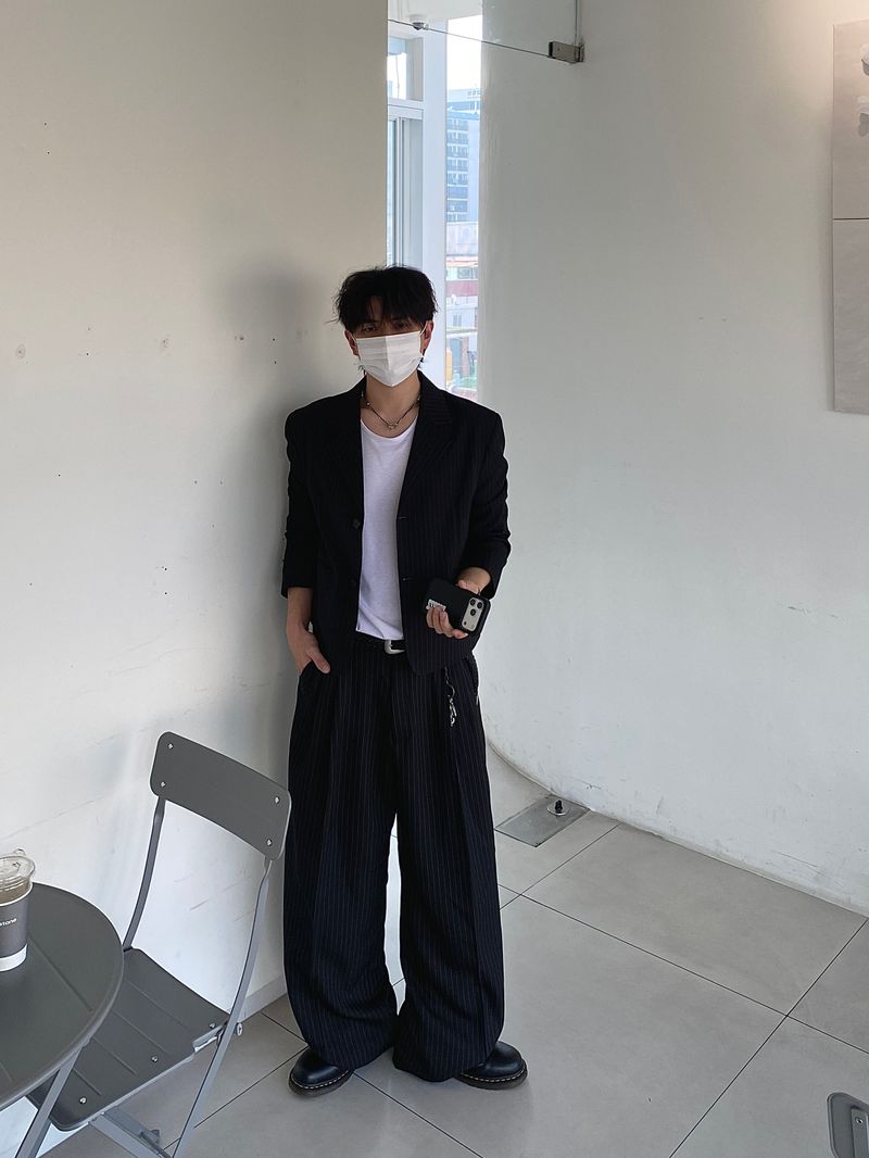 Allun Stripe Two-Tuck Slacks 2C