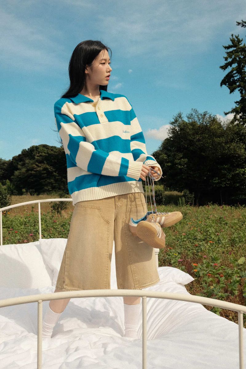 (W) Striped pattern collar knit