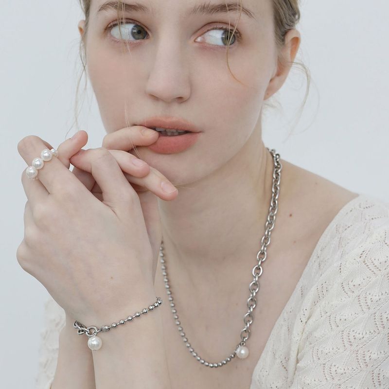 Half Chain Charm N.