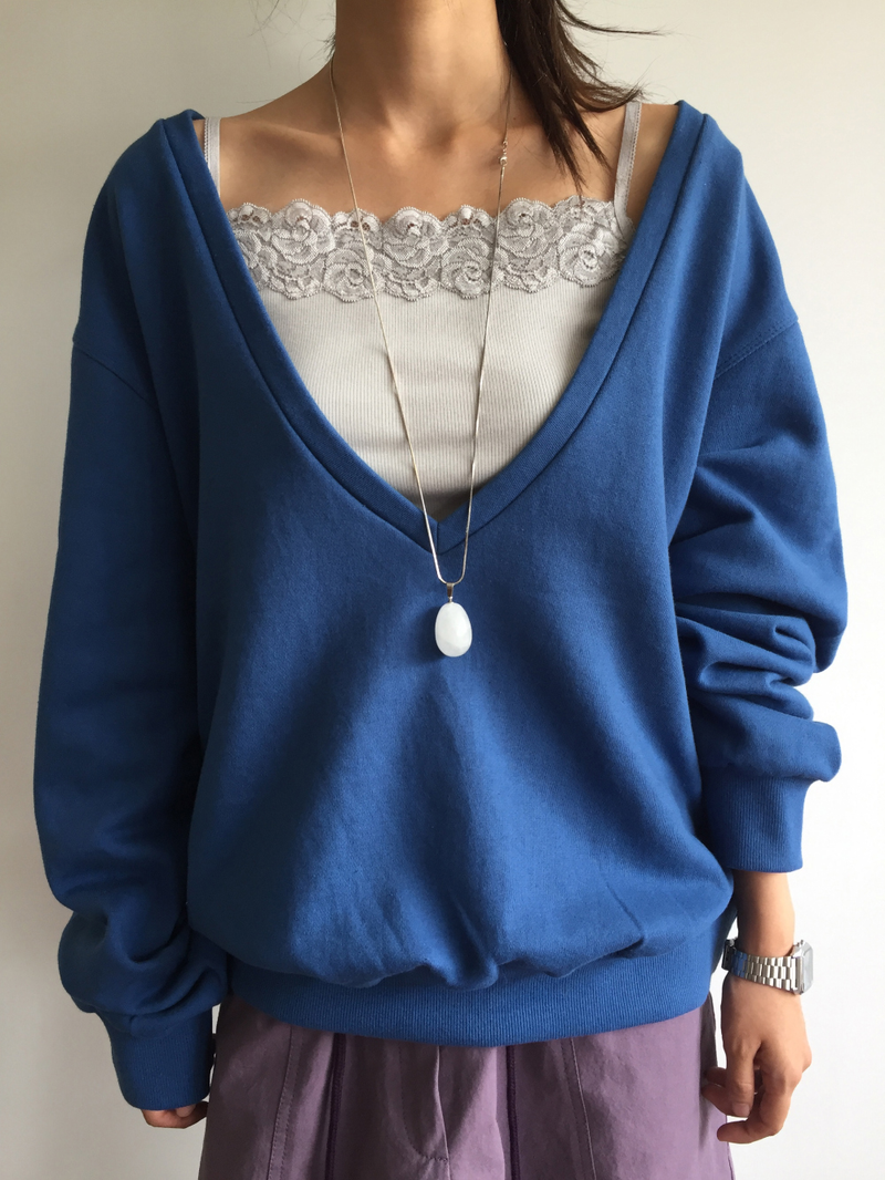 Lancol Deep V-Neck Sweatshirt (3color)