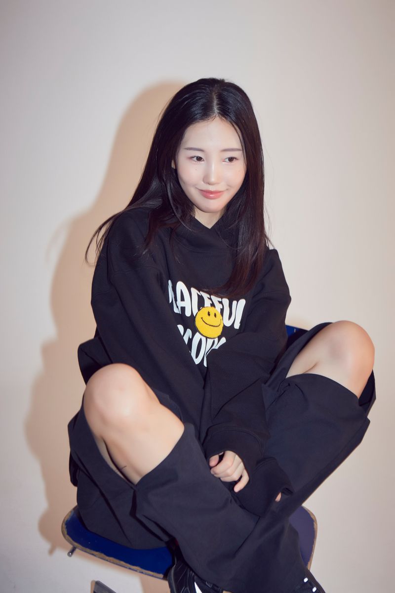 peaceful smile hoodie_bk