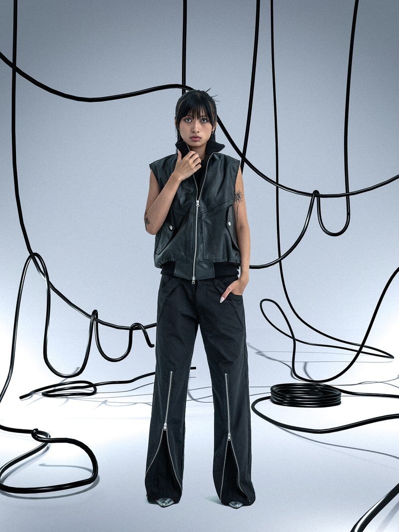 Ghost In The Shell Zip Pleat Pants (Black)