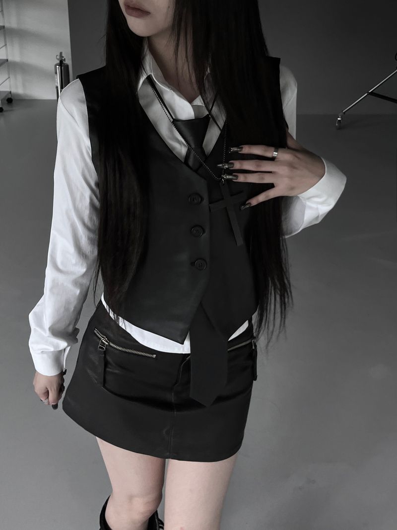matte chic leather vest