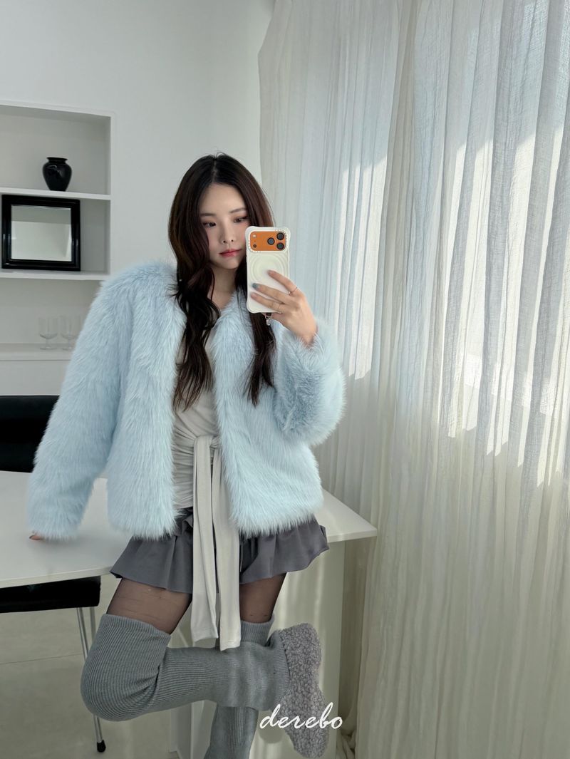 Sky Cloud No Collar Fur Jacket