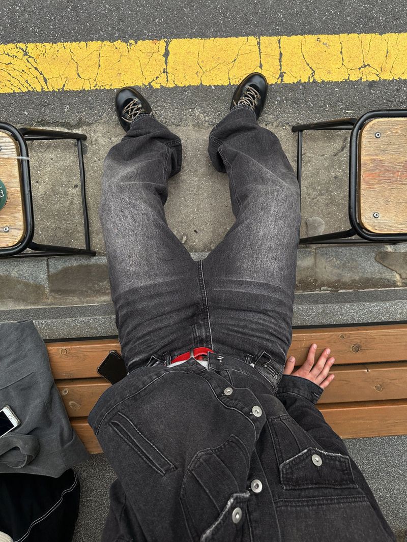 No.1861 crack SW black denim PT