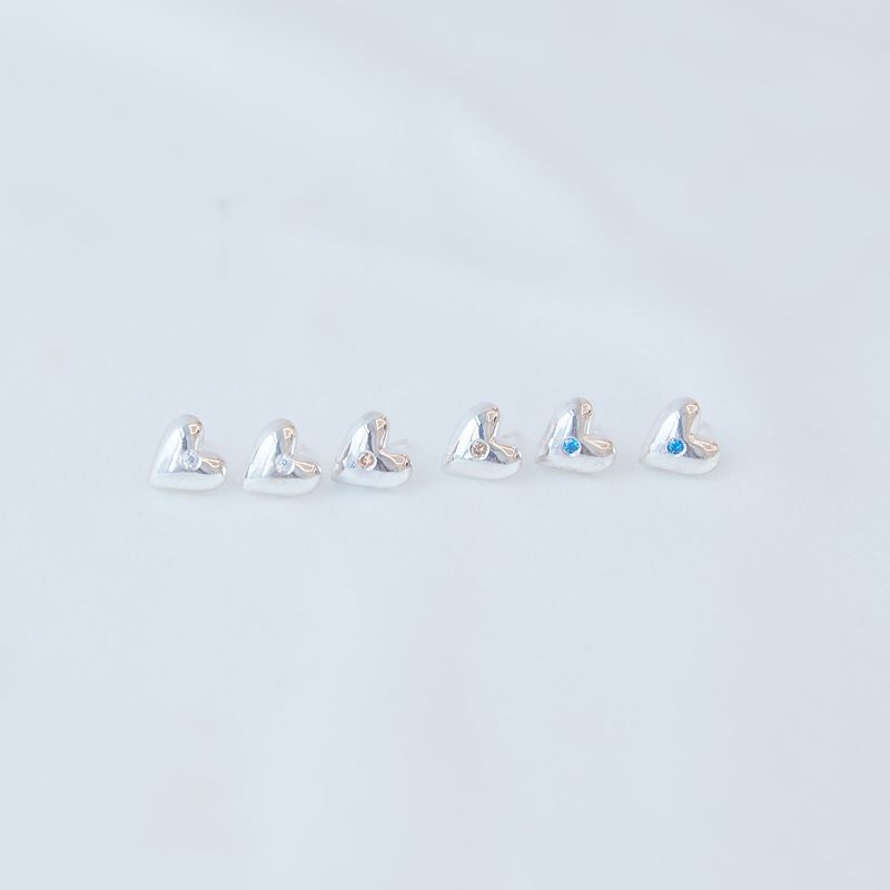 mini heart earring