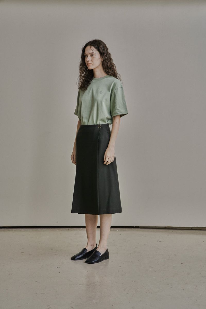 WOOL TWILL SETUP SKIRT_DEEP KAHKI