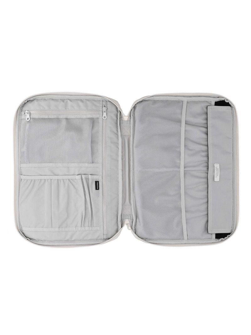 AERO LAPTOP POUCH LARGE / CREAM