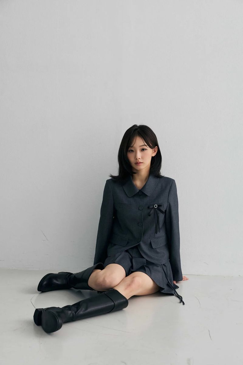 SWAN CROP JACKET / CHARCOAL