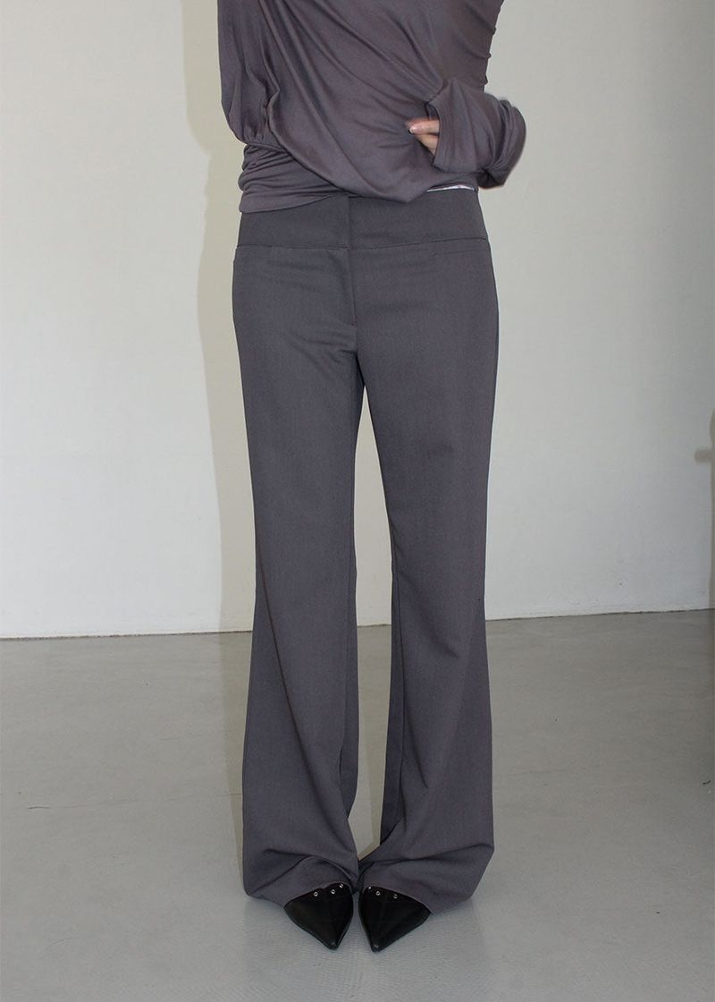 eon（イオエン）の「LOW CHIC SLACKS（Pants）」