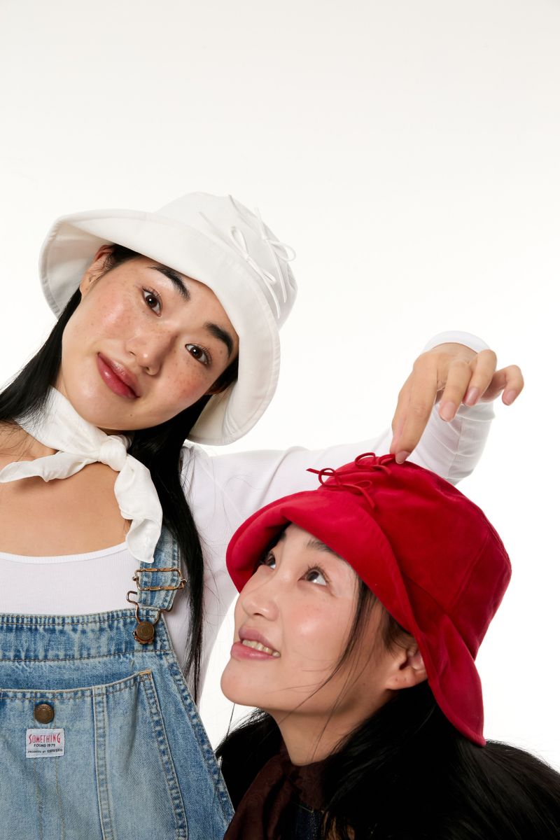 RIBBON VELVET HAT / RED
