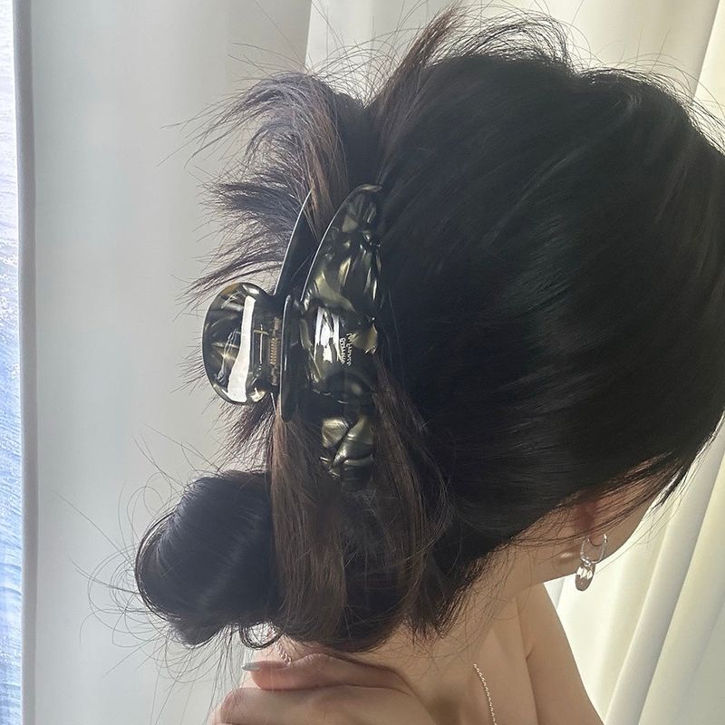 Segment hair clip