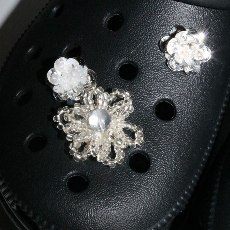 【MADE】rich flower shoe charm (silver, 1pcs)